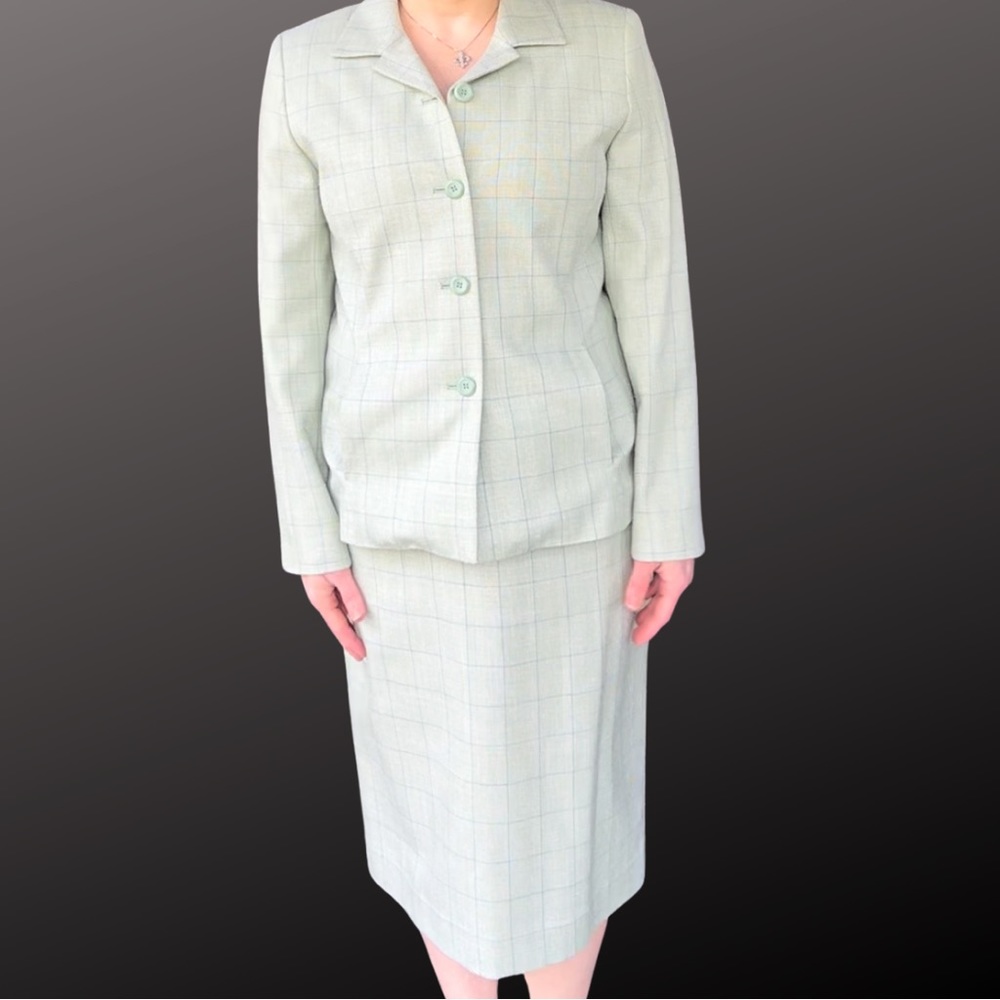 Pendleton wool/silk skirt suit. Size 6